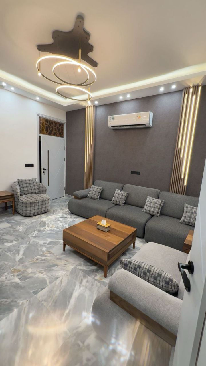 للبيع مشتمل سكن بناء حديث درجة اولى  🏦

المساحة 100م 📏 واجهة 5.6 * نزال 18

📍 زيونة محلة 714 الضباط , يقع في شارع 20م والرصيف 5م

يحتوي الطابق الارضي على (غرفة نوم واستقبال وحولي ومطبخ وخدمات) اما الطابق الاول (غرفتين نوم وخدمات) والطابق الثاني (سطح وبيتونة)

لمزيد من الاستفسارات مراسلة الصفحة او التواصل على الرقم الآتي:

☎️ *********** / شركة الجوهرة 💎

او زيارة موقع الشركة الكائن في:

📍 زيونة - محلة 710 - شارع القاعة الملكية - مقابل جسر الأمانة

🔍الشركة مجازة رسمياً من غرفة تجارة بغداد - إستثمر بأمان 🔎

📝 نستقبل كافة طلباتكم وعروضكم وعلى مدار الساعة ⏱️

"اتصل بالجوهرة والي تريده تبشره"💎
