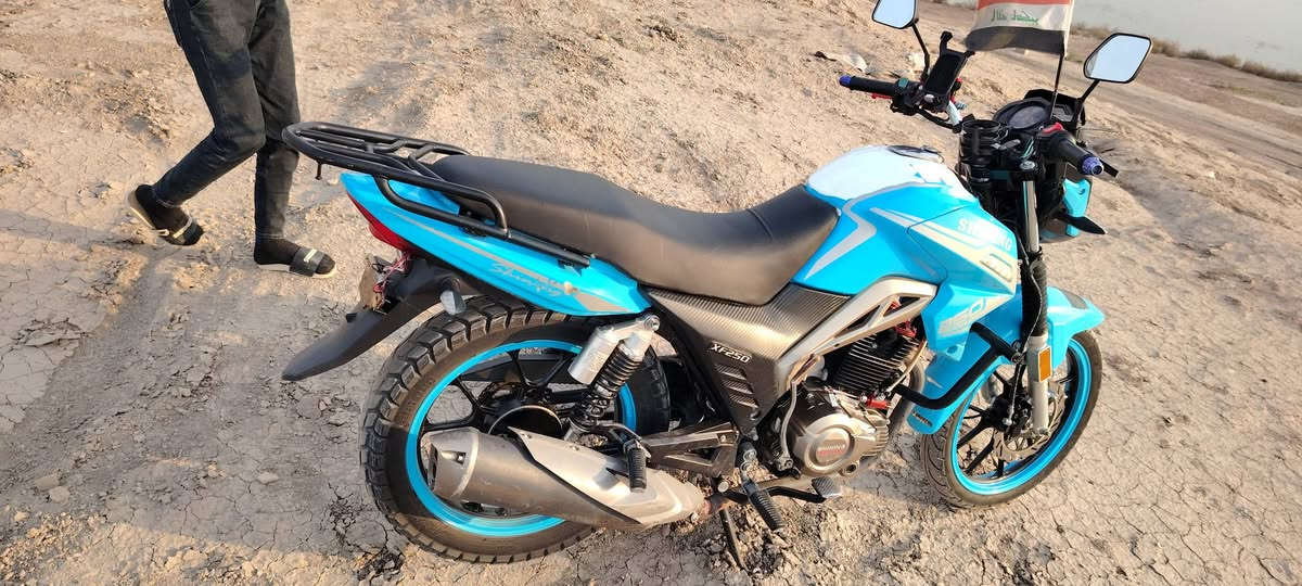 السلام عليكم اخوان دراجه شاينك للبيع محرك 250 اوراق اصولي
السعر 1350 وبيها مجال *********** بابل محاويل
