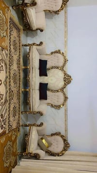 تخم ملكي • ١٠ مقاعد • نضيف حيل