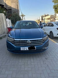 جيتا. 2019 se 1.400 تيربو  ماشية ٦٦ ميل   حادثها صندوق مبدل نفس الون و...