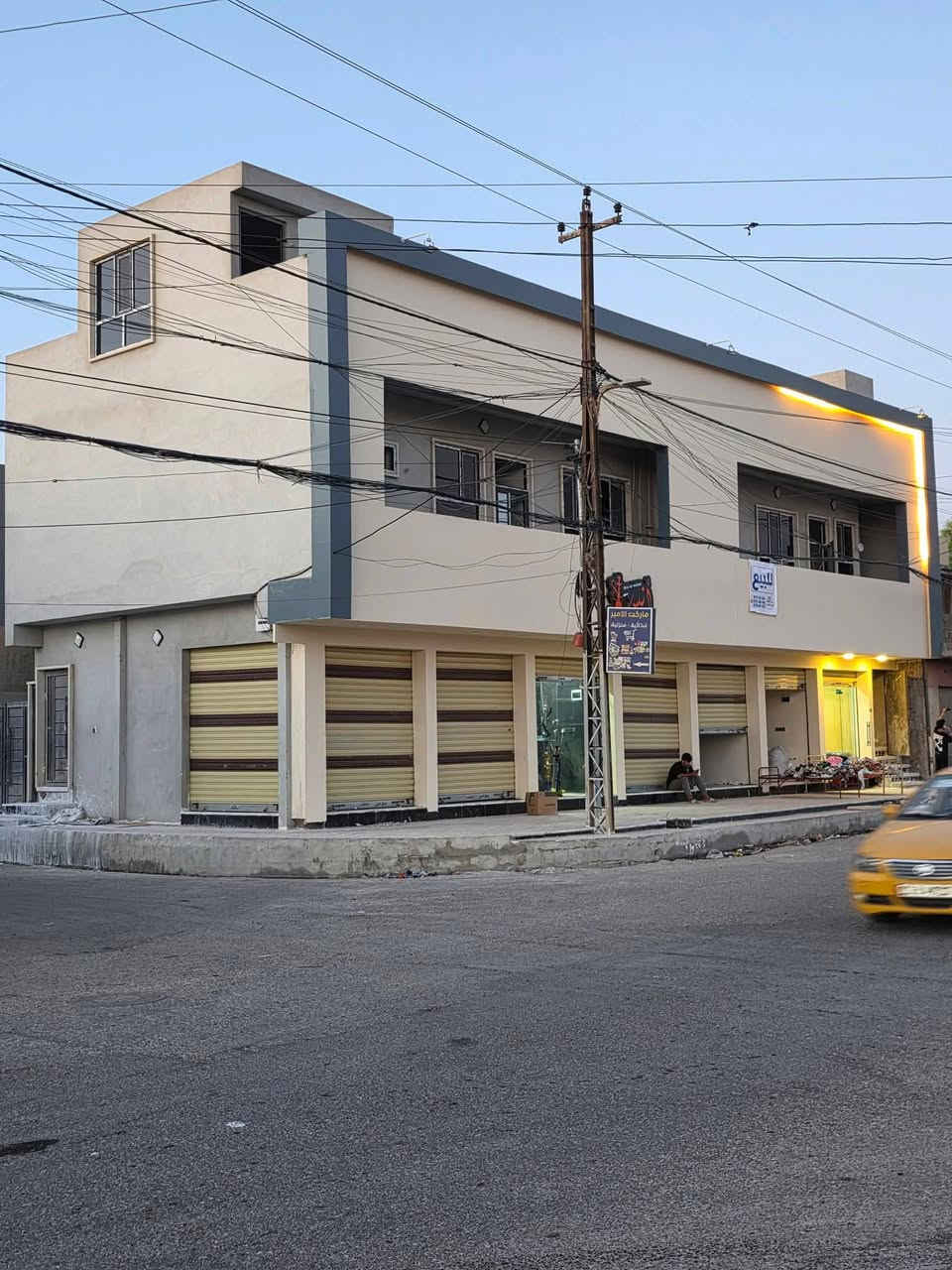 🏢 عمارة تجارية للبيع
💰 وارد شهري:2,000,000 دينار
📍 الموقع: حي البكر – سايدين كنيسة تايتنك قرب جامع الرؤف
📐 المساحة: 180 م² | #ركن
🔹 7 محلات + 3 وحدات سكنيه
📲 واتساب مباشر (مراسلة/اتصال):
👉 https://wa.me/9647731012644
📞 اتصال مباشر:
📞 tel:***********
مكتب عمار الهزاع لتجارة العقارات
