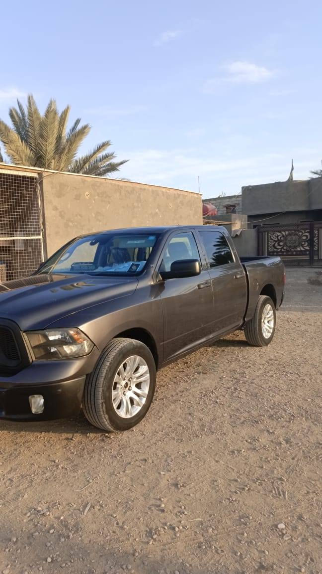 دوج رام كلاسك للبيع رقم بغداد بسمي فور ويل ٨ بستم موديل ٢٠٢٣ باب طويل بدي صغير رقم بغداد بسمي رقم مبايل *********** امحوره غاز
