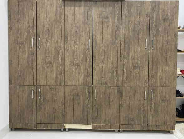 کانتۆری 3 بەش بۆ فرۆشتن 
270 هەزار و معامەلە

لەسلێمانی

***********
