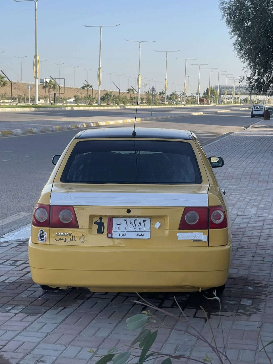 السلام عليكم
شيري 2011 للبيع 
محور كير ومكينه كورلا حديث
لاتنقيص ولا تبخير 
صدر نص عمر 
جاهزه من كلشي 
نواقص بسيطه كلش
كهربائيات كلها شغاله خلفي امامي
دشبول كله شغال
غرفتها حلوه 
تخم تاير تخم ويل كب 
رقم بغداد 
تحويل مباشر 
تبريد شغال نقص كمبريسر فقط 
مكانها فلوجه 
سعره 40 وبيها مجال للشراي 
***********
