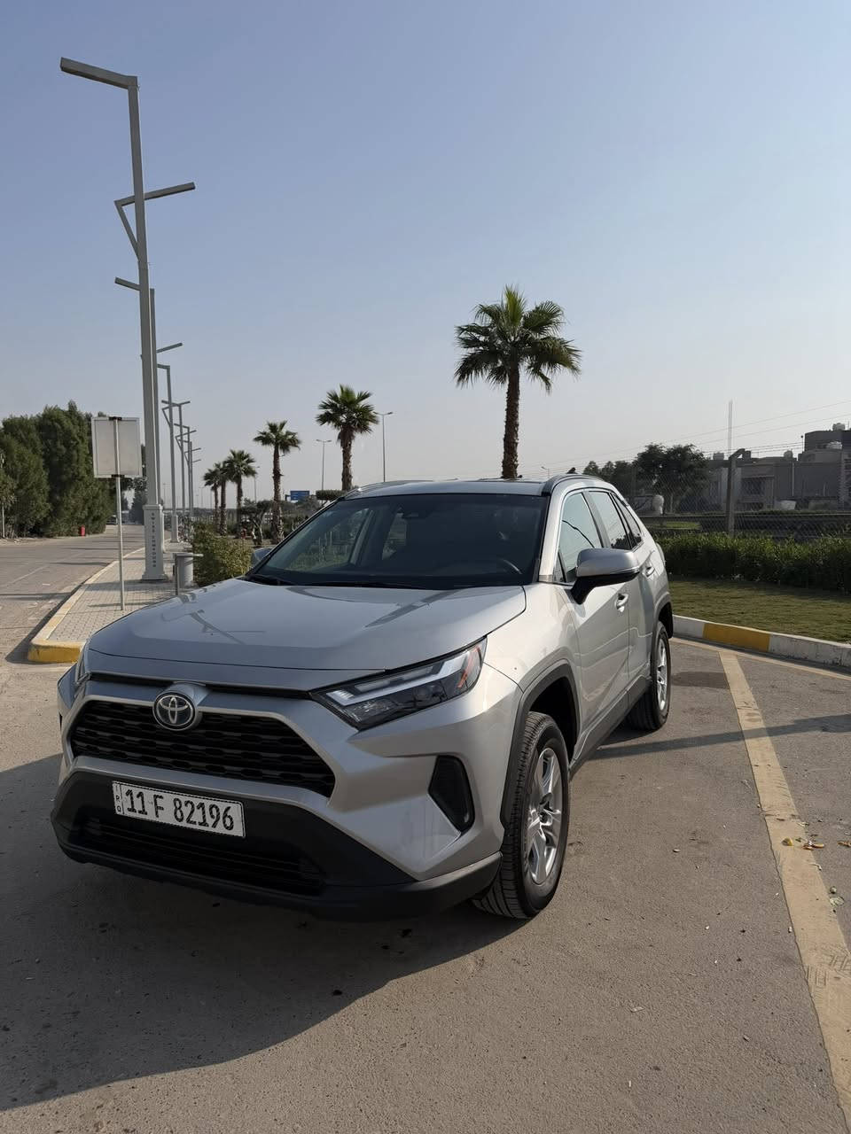 السلام عليكم السعر 249 ورقه وشرط تجي تأخذها للسونار اذا طلع بيها شي مكايلك عليه اني اخسرلك فلوس السونار والسياره احلى من صورها للبيع فقط راف فور هايبرد وارد أمريكي موديل 2024 

‎الضرر : (بجم كبس صبغ باب وجاملغ فقط  بدون دواخل شرط )

حجم المحرك 4 سلندر (2.5L)
مواصفات XLE 
بصمه  ابواب
صندوق كهربائي
رادار أمامي
تحديد  مسار
رادار جانبي (نقاط عمياء)
رادار خلفي
(Auto start) اوتو ستارت
(Auto Stop) اوتو ستوب
هاند بريك بصمة
(Auto Hold) اوتو هولد
ECO,NORMAL,SPORT حكم وضعيات القيادة
مانع انزلاق+ABS
حساسات خلفية+كاميرا
نحكمات استيرن
اشاير بالمري
لايتات زينون و عدسه
بلاكتور زينون
تبريد  قطعتين
وبقية مواصفات XLE المعروفة 
📍 حي الخضراء 
***********
