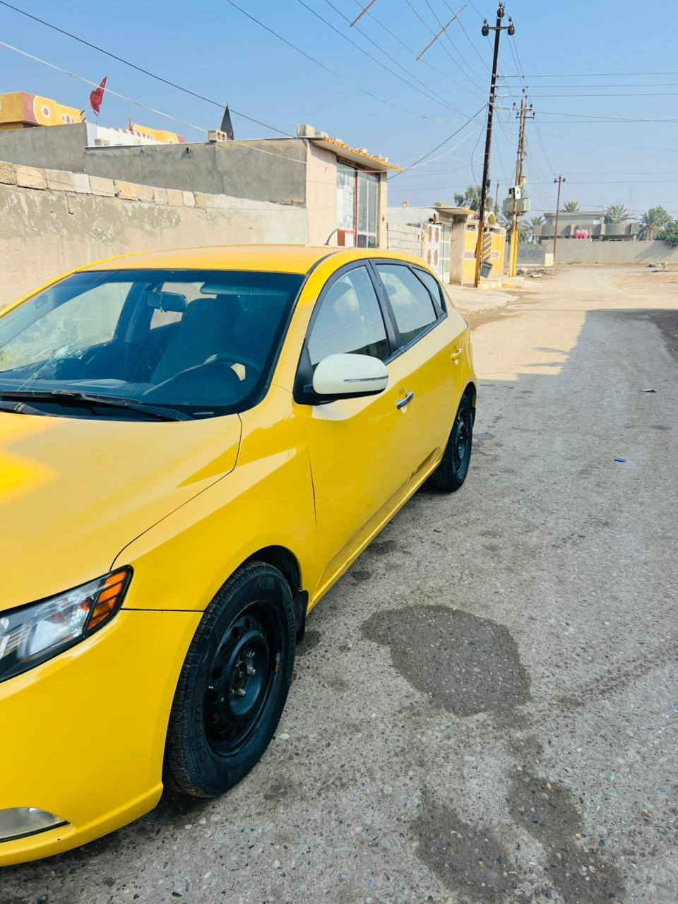 كيا فورتي صفرة تكسي بسمي كير عادي موديل 12هاج باك محرك الفين دوش تبريد شغال مصفرة  هيه وغرامات لل 28 للبيع أو مراوس حسب مكان بغداد قرب مجمع بسمايه السكني ***********
