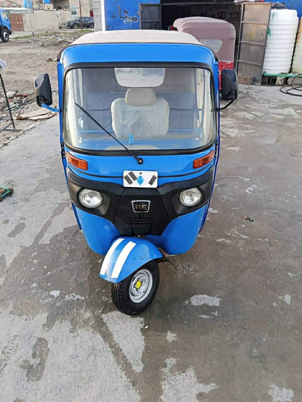 تكتك 22 شهر 11 مضلع كفاله عامه شرط تجي تفحص كدام عينك مثل لي بصوره وحله بعد بس دحجه جوه البكلايت 
رقم ذيقار لوحات نكليزي  عمي ملاحضه مكلف بل نشر لحد يراسني خاص هاذه رقم الولد  ***********
