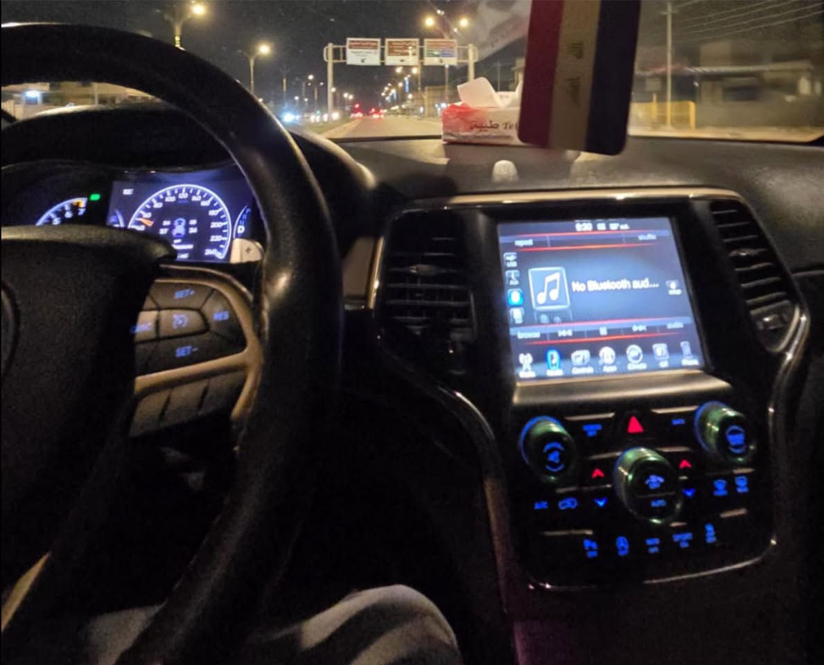 فول مواصفات وبسعر مال بيع مستعجل  
جيب جراند شيروكي 2016
🚙 اللون زيتوني (أربعينية)
📏 ماشية 69 ألف ميل حقيقي
🛡️ بدون إيرباك
⚙️ كير ومكينة وكهربائيات مكفولة
❄️ تبريد ثلج
🛞 تخم تاير 80%
🔧 حدادية 80%
📦 جنطة كهربائية شفط
🌞 فتحة سقف
🔑 تشغيل عن بعد
💺 كشنات كهربائية
🔥 تدفئة كشنات
📄 صور الحادث بأمريكا موجودة مع السونار

📮 السـعـر ✅ لايك و تعليق يصلك ع الماسنجر 📩

مكان تواجد السيارة: الديوانية
رقم صاحب السيارة: ***********
الصفحة مكلف بالنشر
