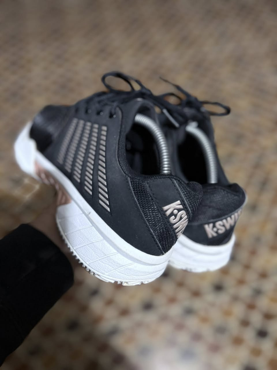 كي سويس
قياس 42
طول القدم 26 ونص
نضافه فول
سعره 35
يوجد توصيل


**إذا كنت صاحب هذا الإعلان وتريد حذفه لأي سبب، رجاءا أرسل رسالة إلى الدعم الفني**