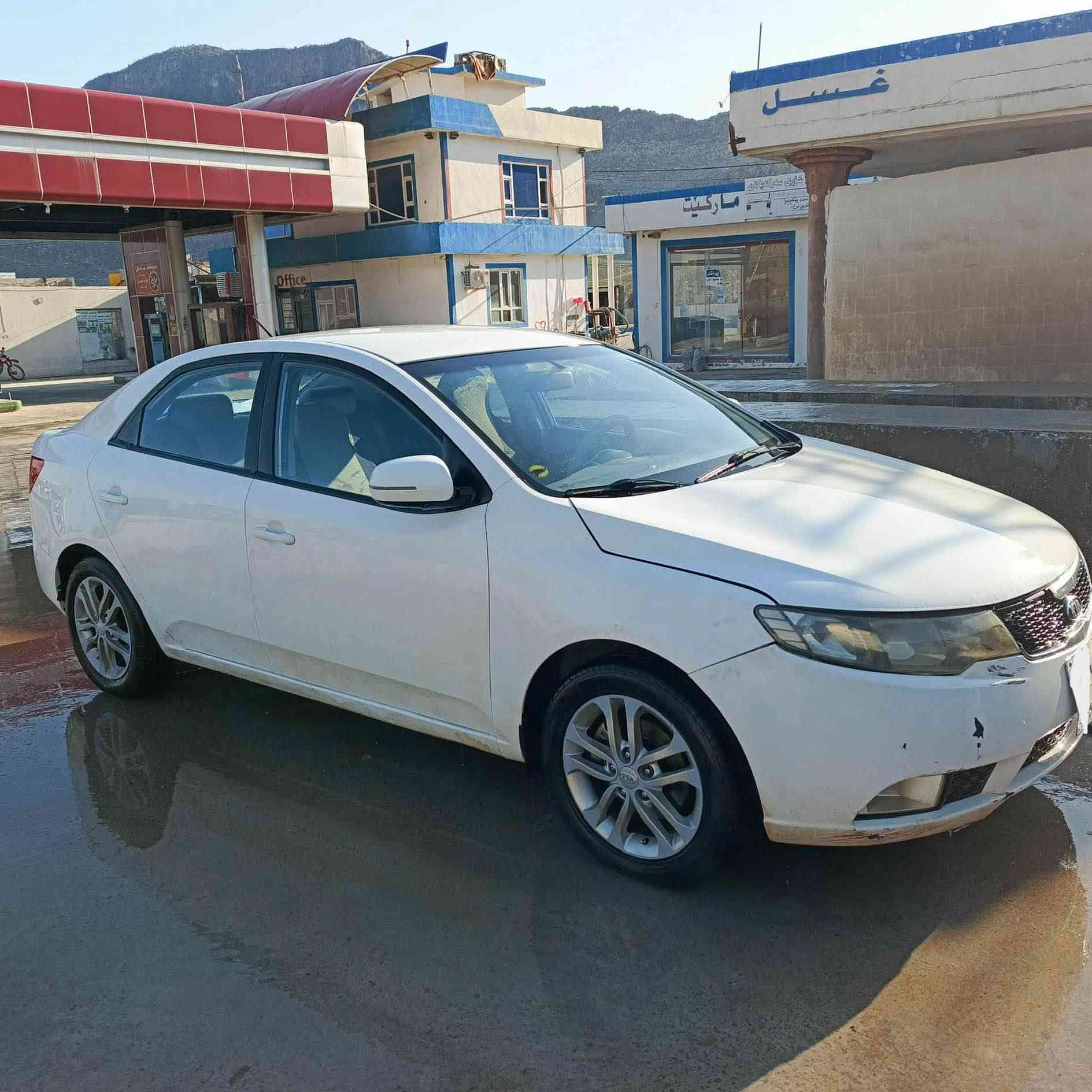 کیا سیراتۆ مۆدێل ٢٠١١ مەرغوب
سێ پارچەی بۆیاغە 
دووسێ جێگای بچوکی تەعدیلە 
سەیارەیەکی زۆر ڕێک و جوانە 
نزیکەی ٦٠٠ هەزار غرامەی لەسەرە 
دوای مەعامەلە دەتدەینەوە أربيل, العراق


**إذا كنت صاحب هذا الإعلان وتريد حذفه لأي سبب، رجاءا أرسل رسالة إلى الدعم الفني**