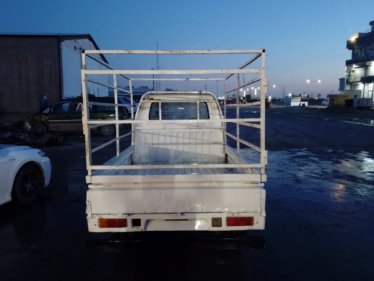 سلام عليكم هيفا للبيع 2007 محرك كير اكسل شرط  صبغ حزام  للجماليه ماعده البونيد ولقماره منفيس اصلي  الشاصي معمر تعمير درجه اولا السعر 18 مكان السياره تكريت ***********
