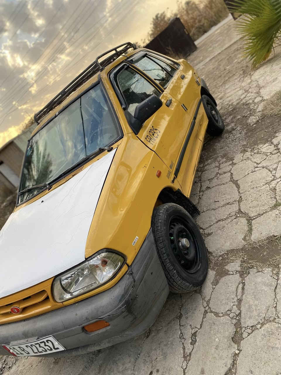 يالله
السلام عليكم 
سايبه موديل 2011 تحويل مباشر 
 رقم بغداد مميز شواصي ومكينه 
وكير مكفولات السياره نافضها 
نفض ع أديه شوفت عينك نصبتها حلوه 
مكاني بغداد  ..؟***********
