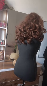 باروكة • ألياف • كستنائي