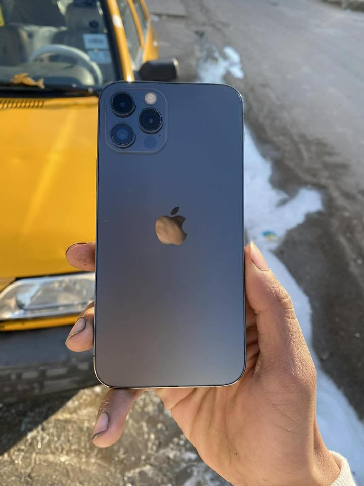 ايفون 12برو للبيع جهاز كله شغال مستبدل فقط شاشه وبطاريه 100اصليات ذاكره128 وجهاز نضيف كلش ويخلل مابي سعره 210بي مجال بصيط مكاني بغداد الامين الثانيه ***********
