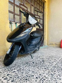 دراجه ماكس عدله للبيع دراجه نضيفه نقصها بس خرز و سلف دراجه شغاله شلعه ...