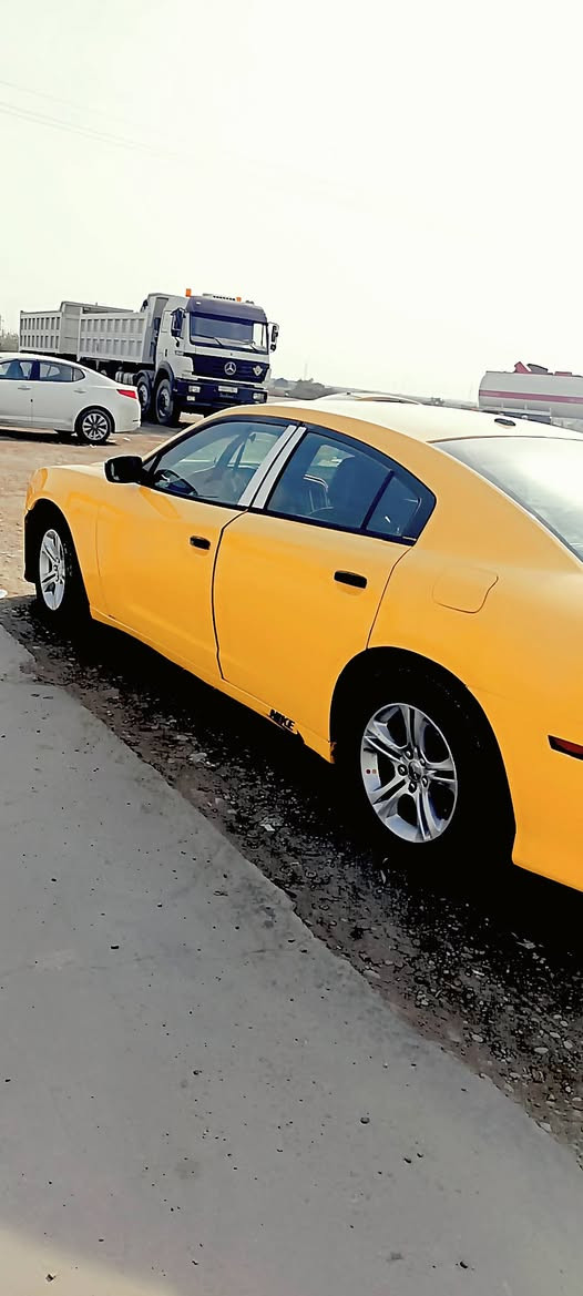 جارجر للبيع موديل 13 جاهزه من كلشي خطها رفاعي بغداد مصفره من كلشي وباسمي السعر، 145 وبيها مجال رقمي ***********
