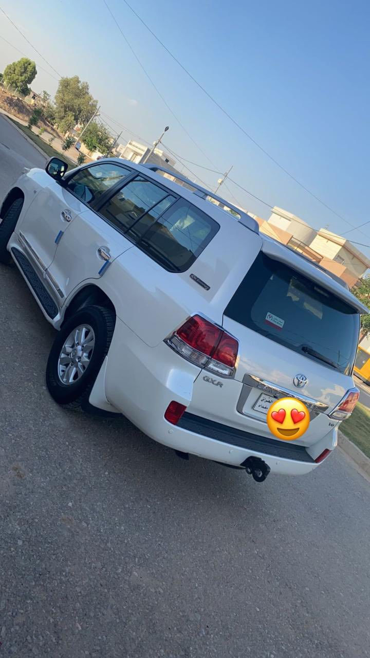 السلام عليكم
مونيكا
2011 ستينيه 
محرك 6 
ماشيه 290
كلين تايتل
محرك كير شرط
مواصفات 1/1
رقم بغداد دولي بأسمي
السعر 350$ وبيها مجال 
رقم هاتف :***********
