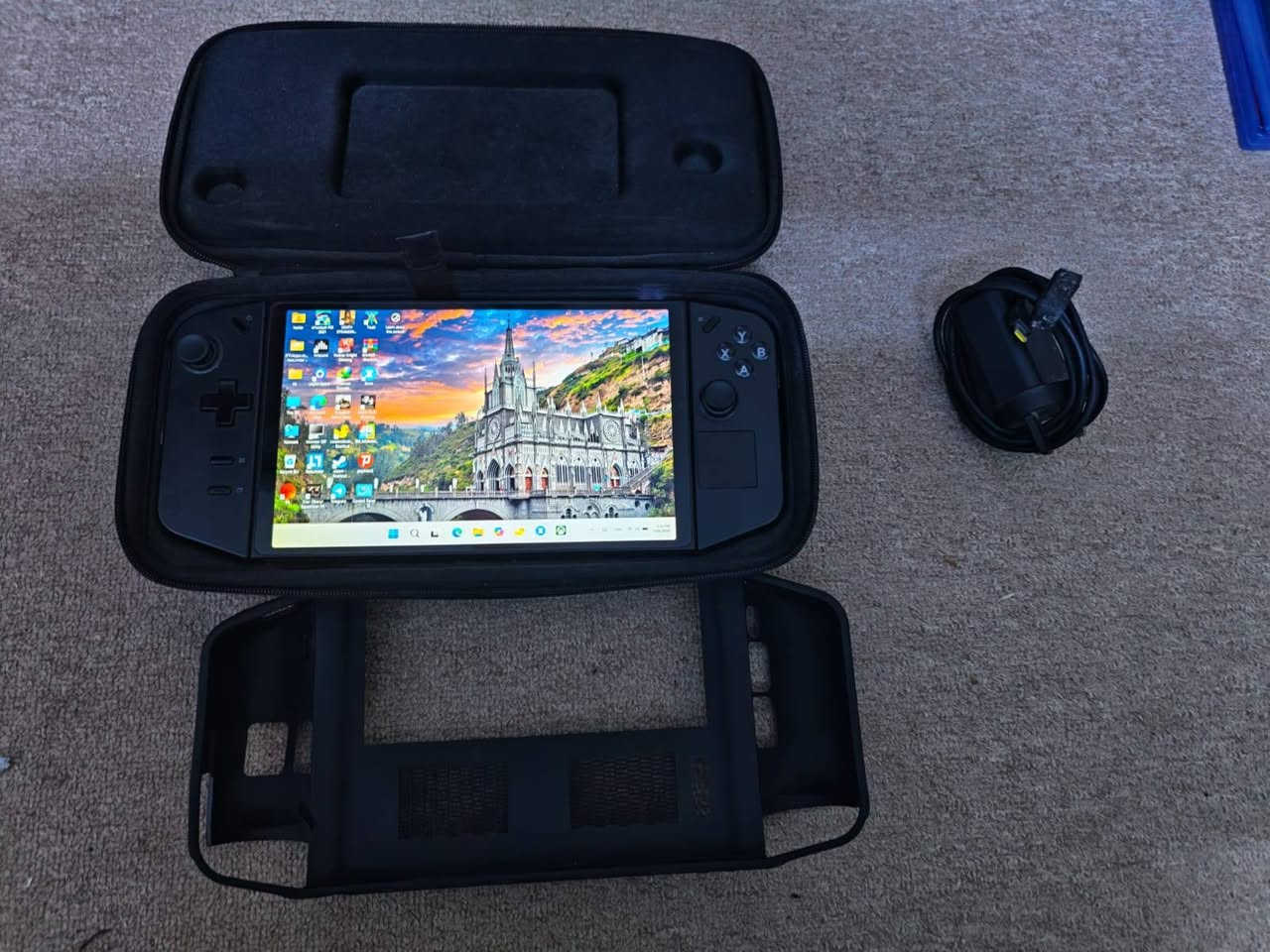 السلام عليكم
لينوفو ليجن كو 512g + رام خارجي 512 المجموع 1 تيرا 
نضافة ميه بالميه 
 استعمال قليل وياه لاصق شاشه وشاحنه وكفر وكارتونته موجودة 
السعر 725 الف
المكان النجف و يوجد توصيل


**إذا كنت صاحب هذا الإعلان وتريد حذفه لأي سبب، رجاءا أرسل رسالة إلى الدعم الفني**