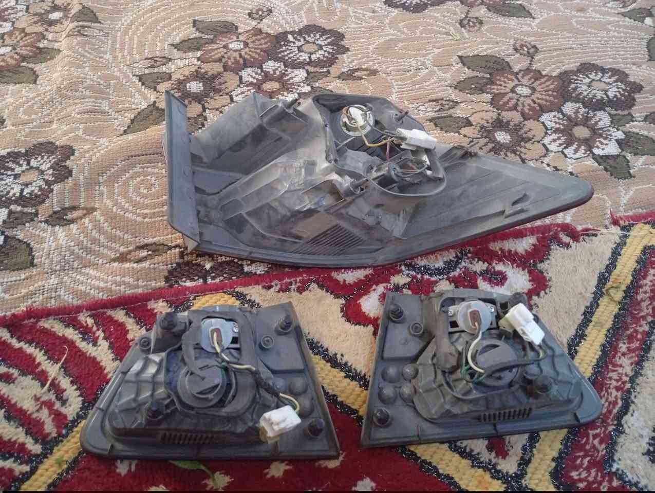 غراض سيراتو 
4 بطاين بيبان و 3 بك لايتات ثنين مالات الجنطه واحد مال المدكر الايمن شرط حاويه فاتحهن من كصه قيم باليرضي الله وبخدمته الياخذهن مكاني ناصريه سوق الشيوخ ***********
