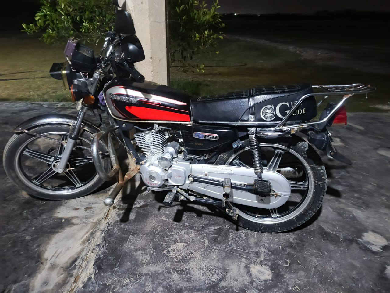 السلام عليكم دراجه ايراني موديل 20 وضع شركه للبيع لسعر خاص مكاني مشاهده


**إذا كنت صاحب هذا الإعلان وتريد حذفه لأي سبب، رجاءا أرسل رسالة إلى الدعم الفني**