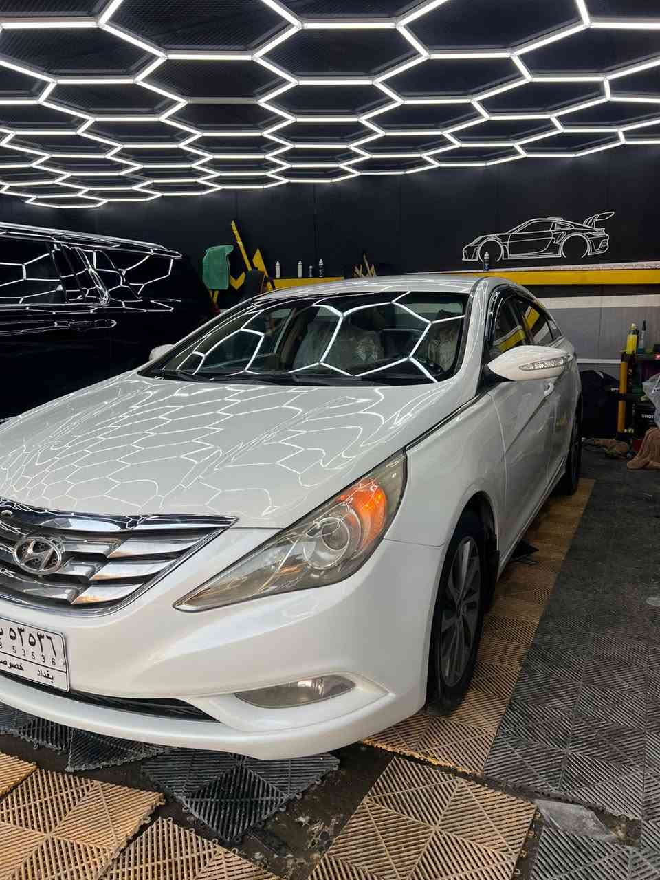 سوناتا ٢٠١١ خليجي محرك ٢٤٠٠ 

السعر ٩٦ وبيها مجال بسيط جداً

مكانها بغداد 

ماشيه ٢٢٩ قابلة للزيادة 

عليهه ادامه كامله 

نانو سيراميك و حمام

الصدر ممتاز 

دبلات خلفي امامي جديد

الغرفه داخليه جديده 

موصفاته
 
تحكمات ستيرن

حساسات خلفيه  

تبريد قطعتين 

كاميرا خلفية 

نظام ايكو  

مري شفط

سياره حلوه وميحتاج تصرف عليه شي 

كامله من كلشي 

محرك وكير مكفوله

  تراي السياره كلش حلو 

رقم بغداد تحول ثاني يوم

السيارة بدون حادث فقط طخات ومصبوغة حزام للجماليه

0770 627 5408 
رقم صاحب السيارة
