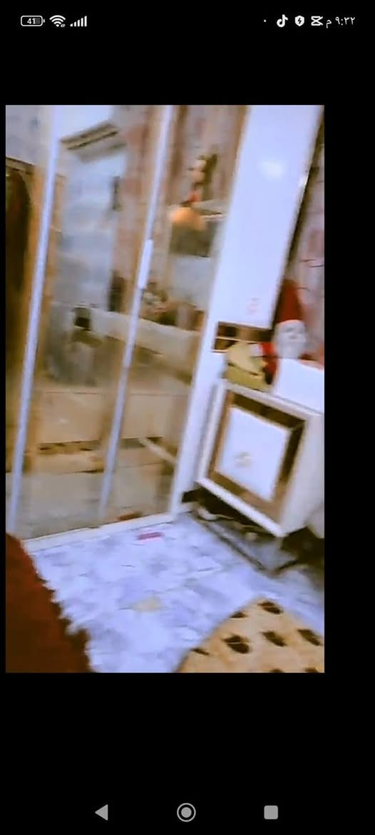 السلام عليكم
غرفة للبيع التفاصيل خاص


**إذا كنت صاحب هذا الإعلان وتريد حذفه لأي سبب، رجاءا أرسل رسالة إلى الدعم الفني**