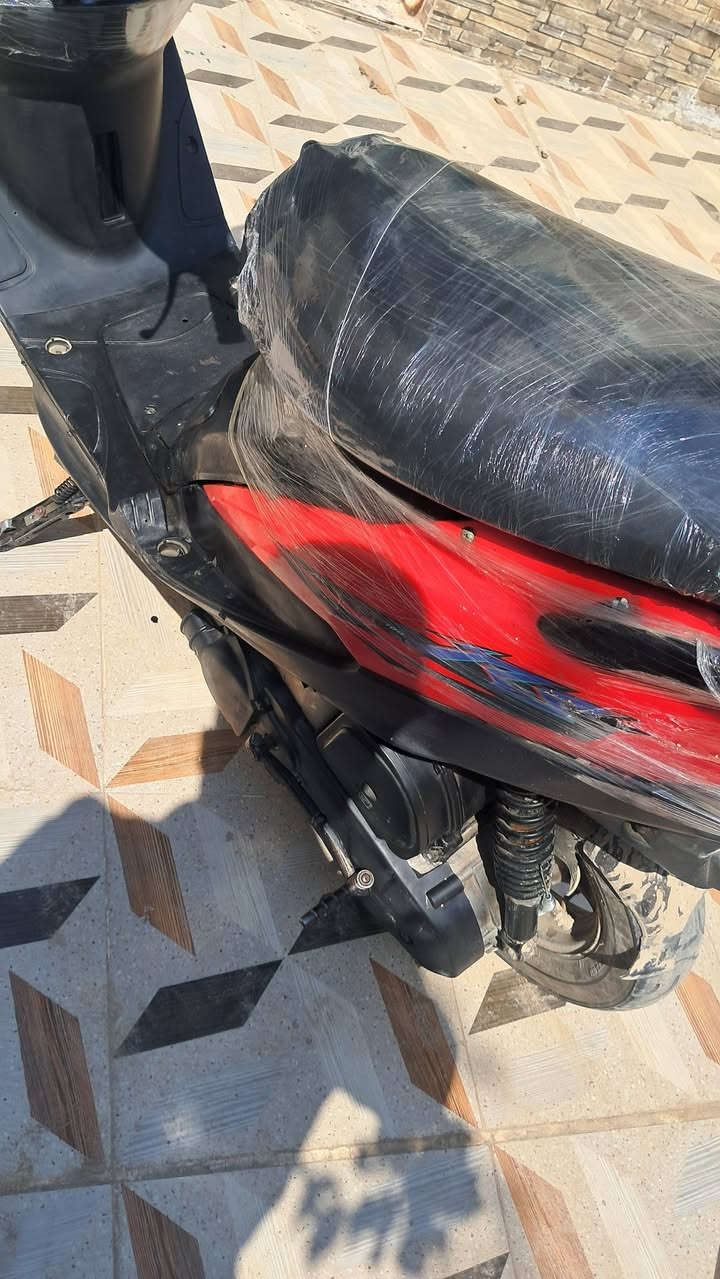 ةدراجة ياباني ماكس عدلة للبيع السعر ٣٣٥ وبيها مجال مستعجلل مال بيعععع   شلعتها جيدة ومشيها جيد كهربائيات شغالة السلف جديد بس الفلاحين ب١٠  عطلان مكاني طوييريج حي الجمعية *********** متوفر واتس اب
