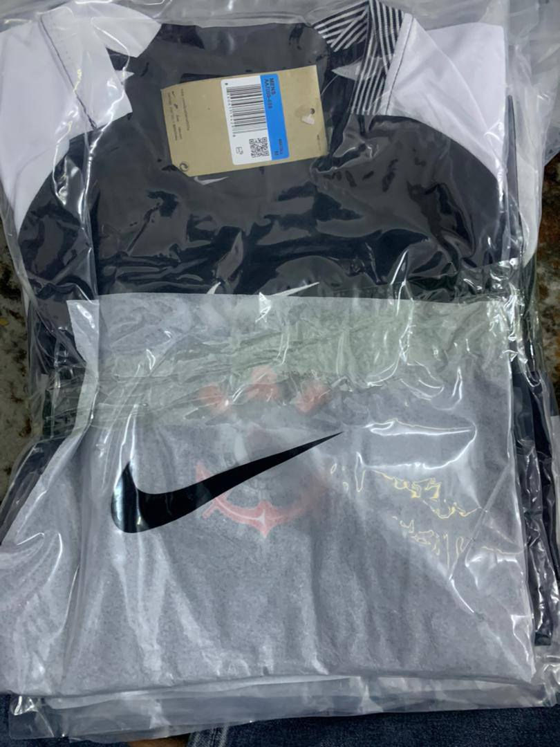 سلام و عليكوم
عندي دريسات جمله فقت ماركات  
ره قم موبايل ***********
 سعر قطعه 5 الف
