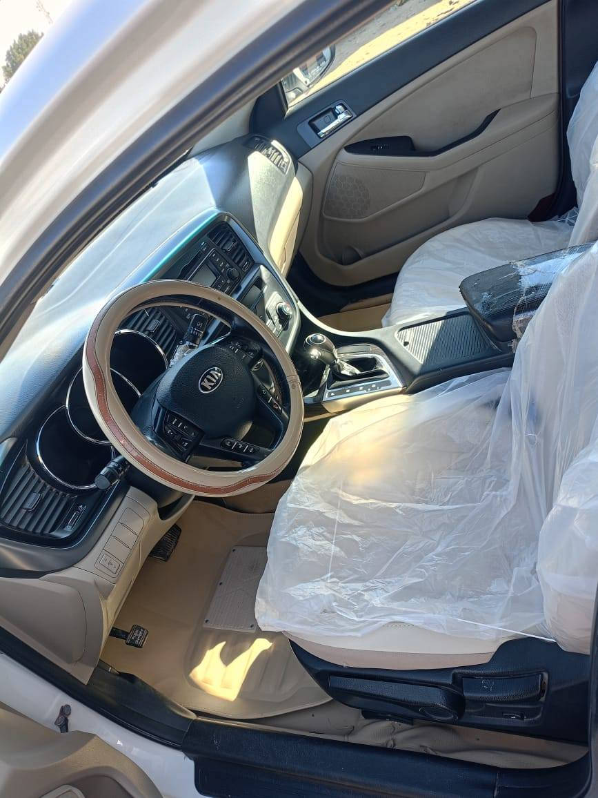 ***********
***********
كيا اوبتيما ٢٠١٤ خليجي 
كفاله ضربه وصبغ وتبديل وفتح 
ماشيه ١٠٠ حقيقي 
محرك ٢٤٠٠ دبل كزوز 
موصفات نص فول 
استخدام شخصي ع ايدي 
مكان السياره الشطره 
رقم قادسيه مشروع وطني سنويه ٢٠٢٧
