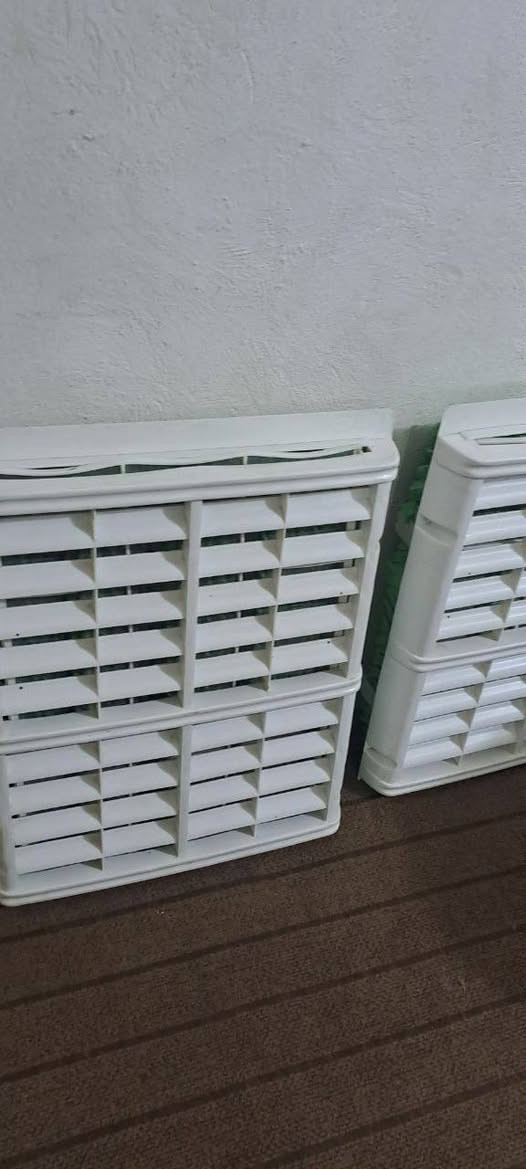 السلام عليكم
مبرده جديده جديده مامستعمله ولا مره حجمه 50 ماطورها نحاس  
حلفه المبردة زيتيه يعني جديده جديده سعرها 400


**إذا كنت صاحب هذا الإعلان وتريد حذفه لأي سبب، رجاءا أرسل رسالة إلى الدعم الفني**