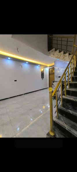 ​🏠🔥 بيت جديد (2025) للبيع بابل - النيل 🔥🏠
فرصة نادرة! تملك بيت مساحته 150 م² في بابل، النيل، حي الحسين.
​البناء: صب كونكريت مسلح، جديد 100% (بناء 2025).
​المزايا: خدمات كاملة.
​الملكية: تحويل مباشر باسمك (طابو زراعي سند 25).
​السعر: سعر مغري جدًا (مال بيع بلاش).
​لا تتردد! اتصل فورًا لمعرفة السعر والمواصفات الكاملة:
​📞 ‏‪0771 920 9894‬‏
‏‪0785 841 1388‬‏
