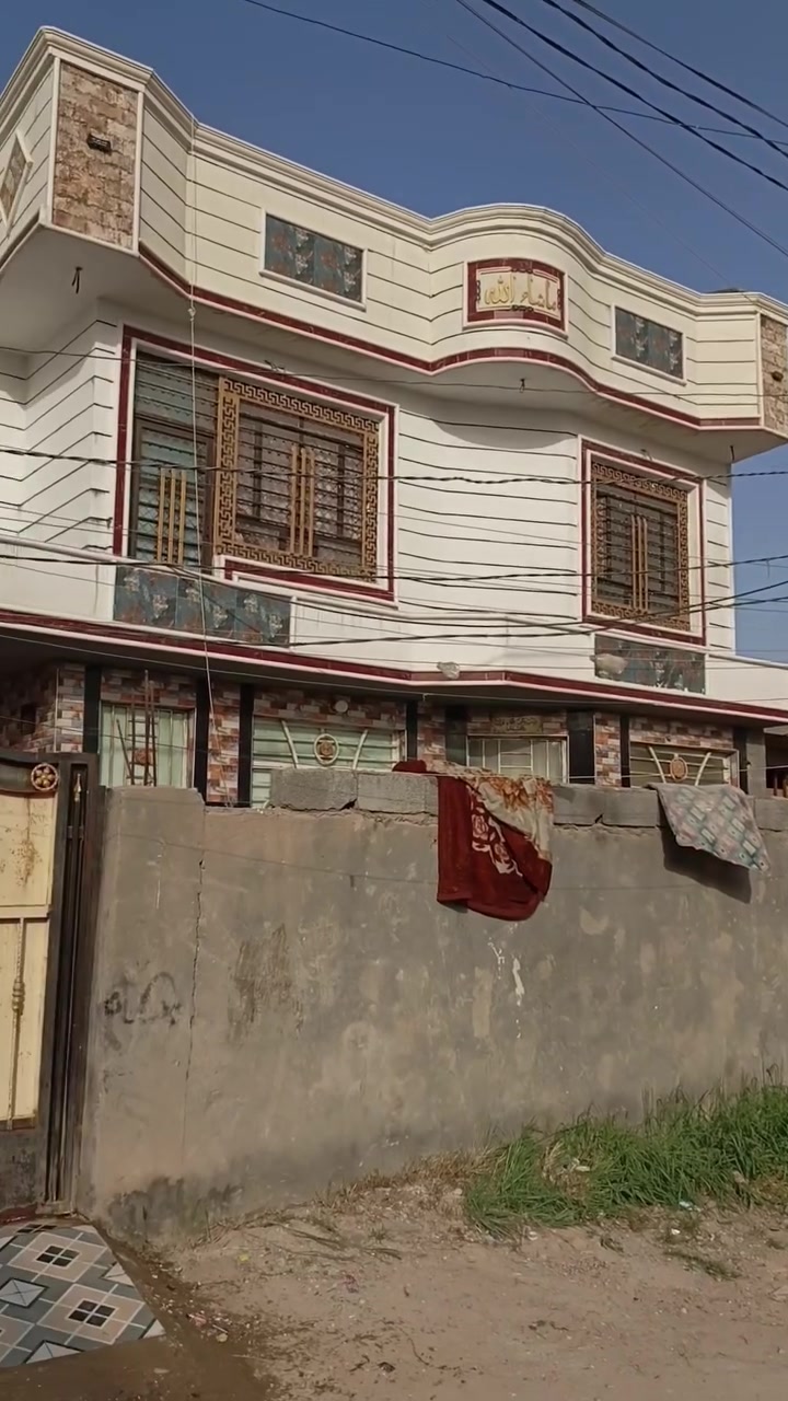 بيت طابو زراعي سند ٢٥ تحويل أسهم مباشر المساحة ٤٠٠ طابقين يتكون ٤ غرف نوم وحديقه وكراج البناء طابوك السقف صب سياره طويريج حي المستقبل 
أبو إيه ***********
أبو حسين ***********
