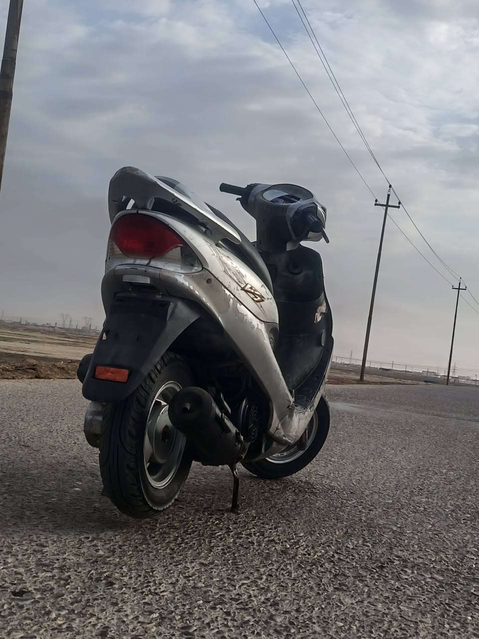 كامكو v1  للبيع السعر 200 وبيه مجال اذا مراوس بيراني اطي فرق ***********
