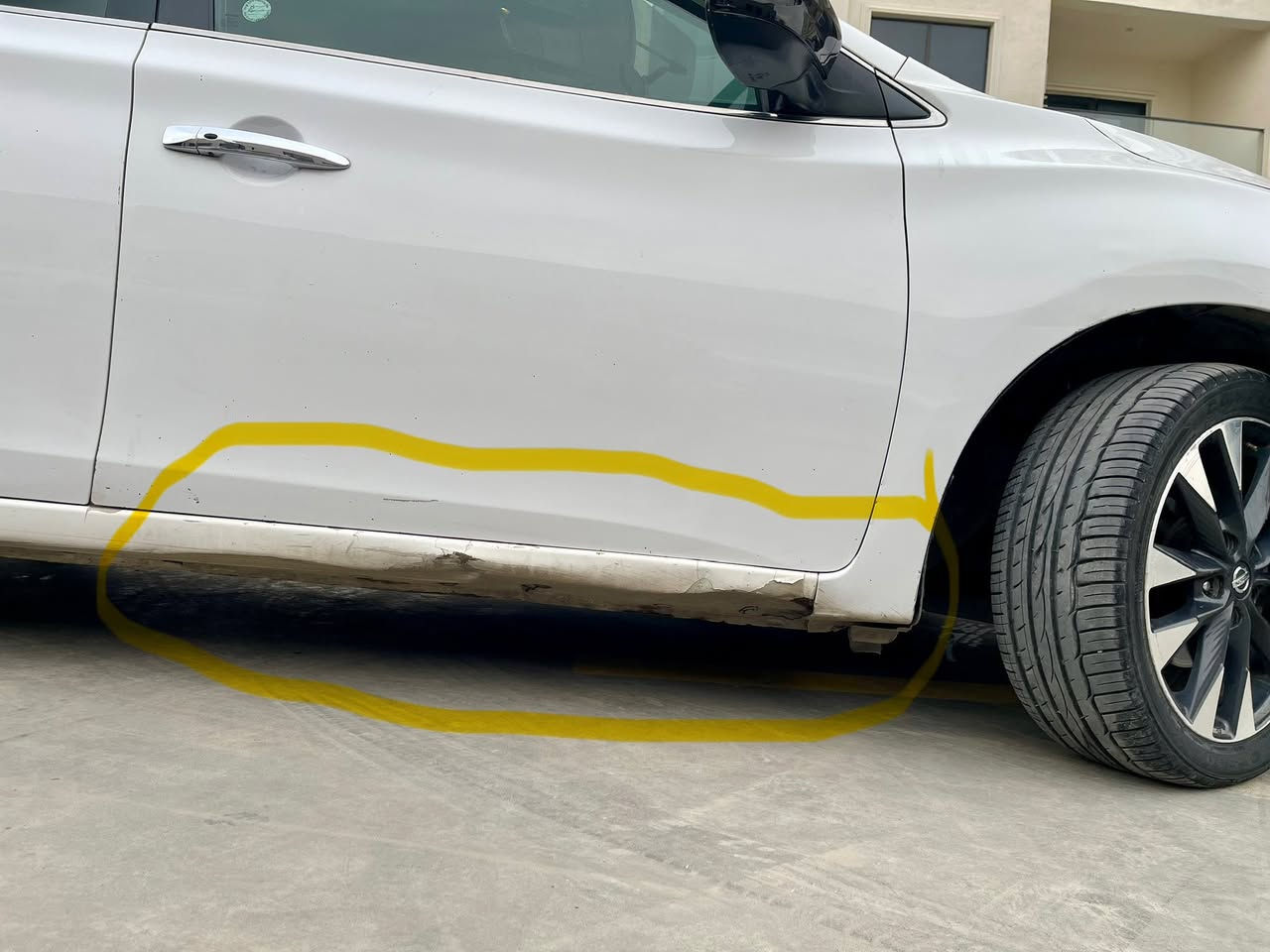 سنترا مديل 2017
مواصفات SV 
وارد امريكي 
رقم اربيل 
الحادث كلش خفيف صورة الشاصي موجودة 
السيارة بحالة جيدة جدا 
مطلوب شدة و20 ورقة
للتواصل ***********
