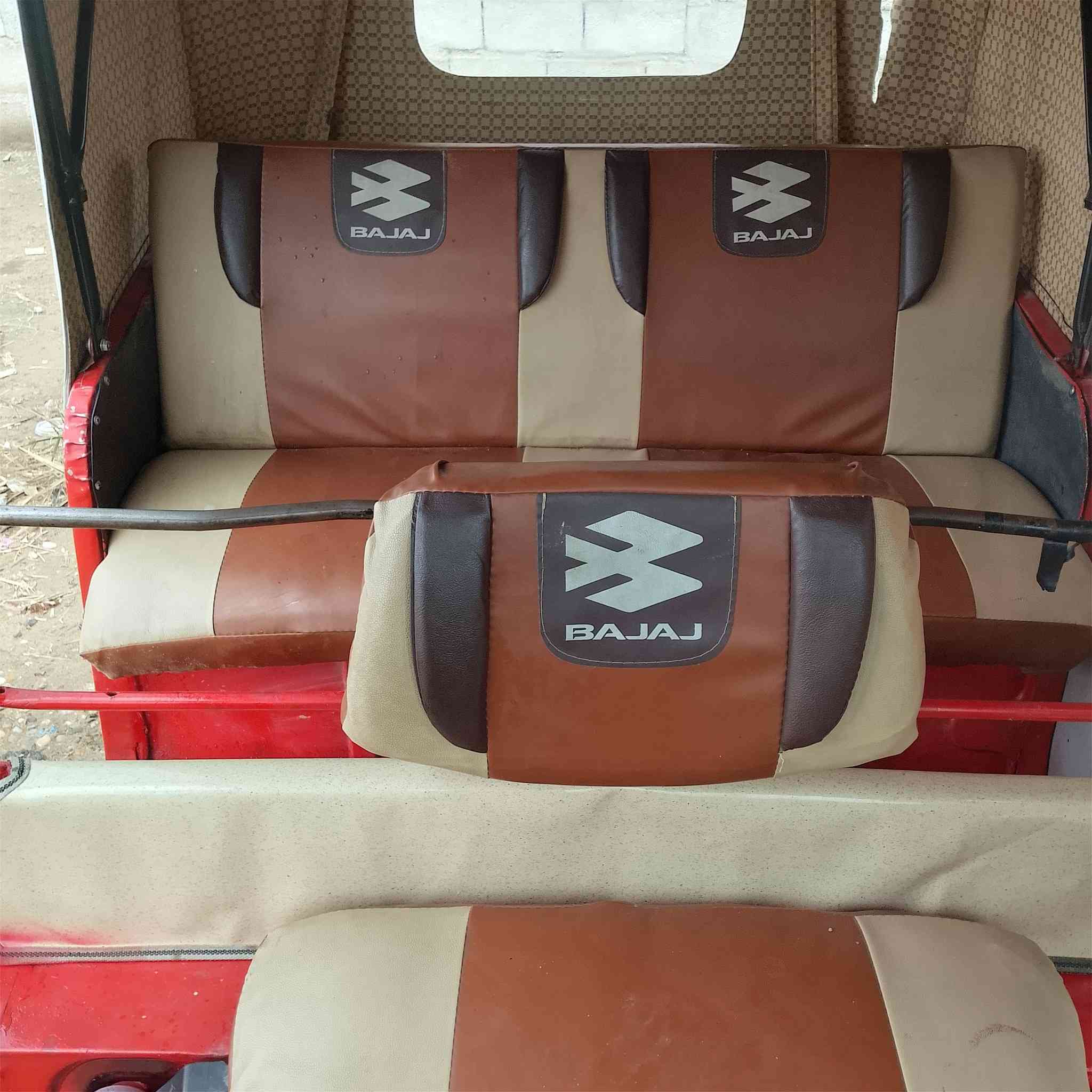 السلام عليكم تكتك 18
تخم تاير ويالة جدد
كابريتر شركة جديدة
صالنصة جديدة
فناجين ولقم جدد
تكتك خير من الله
مابيهة نقص كامله
العنوان بغداد
جسر ديالئ الورديه
السعر 3800بيهة مجال بسيط 
شوف الصور والفديو وشوف سعر وخابر
***********
