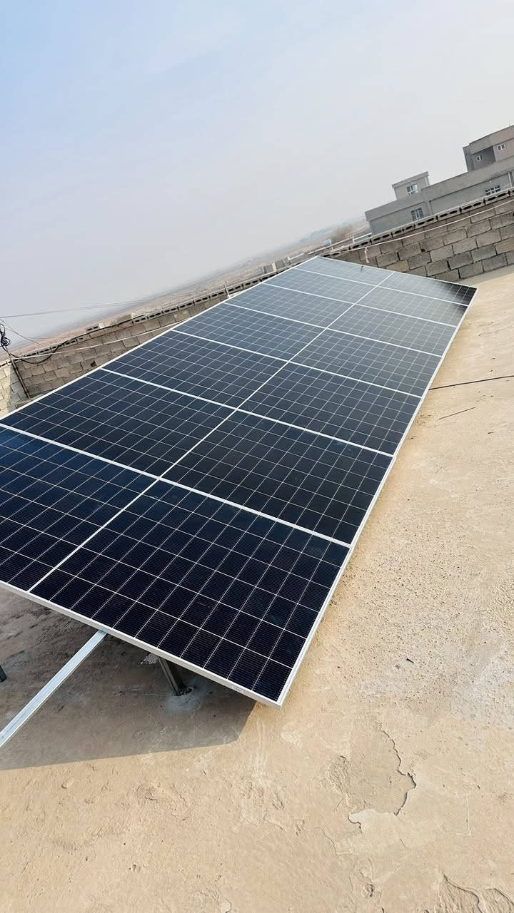 الموقع: الشرقاط - الصبخه
منظومة منزلية
حجم المنظومة =15 نهاري&15 ليلي
مكونات المنظومة -=
🔸 بطارية ليثيوم 15 كيلو شركةLvtopsun
                    ضمان خمس سنوات 
🔸 7 لوح شمسي  بقدرة 620 واط شركة بور سوليد
                    ضمان عشر سنوات 
🔸 انڤيرتر  شركة Growattحجم 6كيلو      ضمان سنه واحده 
ا
مع الربط والتنصيب وملحقاتها كاملة باجود انواع الحديد المغلون المضاد للماء والرطوبة وسراكت وجوزات ووايرات نحاس اردنية اصلية 

للحجز والاستفسار الاتصال بنا: ‏‪***********‬‏
او زيارة موقع الشركة في: الشرقاط - اسديرة عليا
