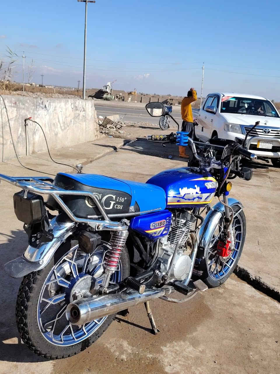 سلام عليكم 
دراجة 2024 محرك شرط ممفتوح كهربائيات كلها شغاله بس ينرادله باتري فقط دشبول شغال النضافه كدام العين مكاني بيجي السعر 600وبي مجال الشراي بي خير ويدلل هـــ***********
