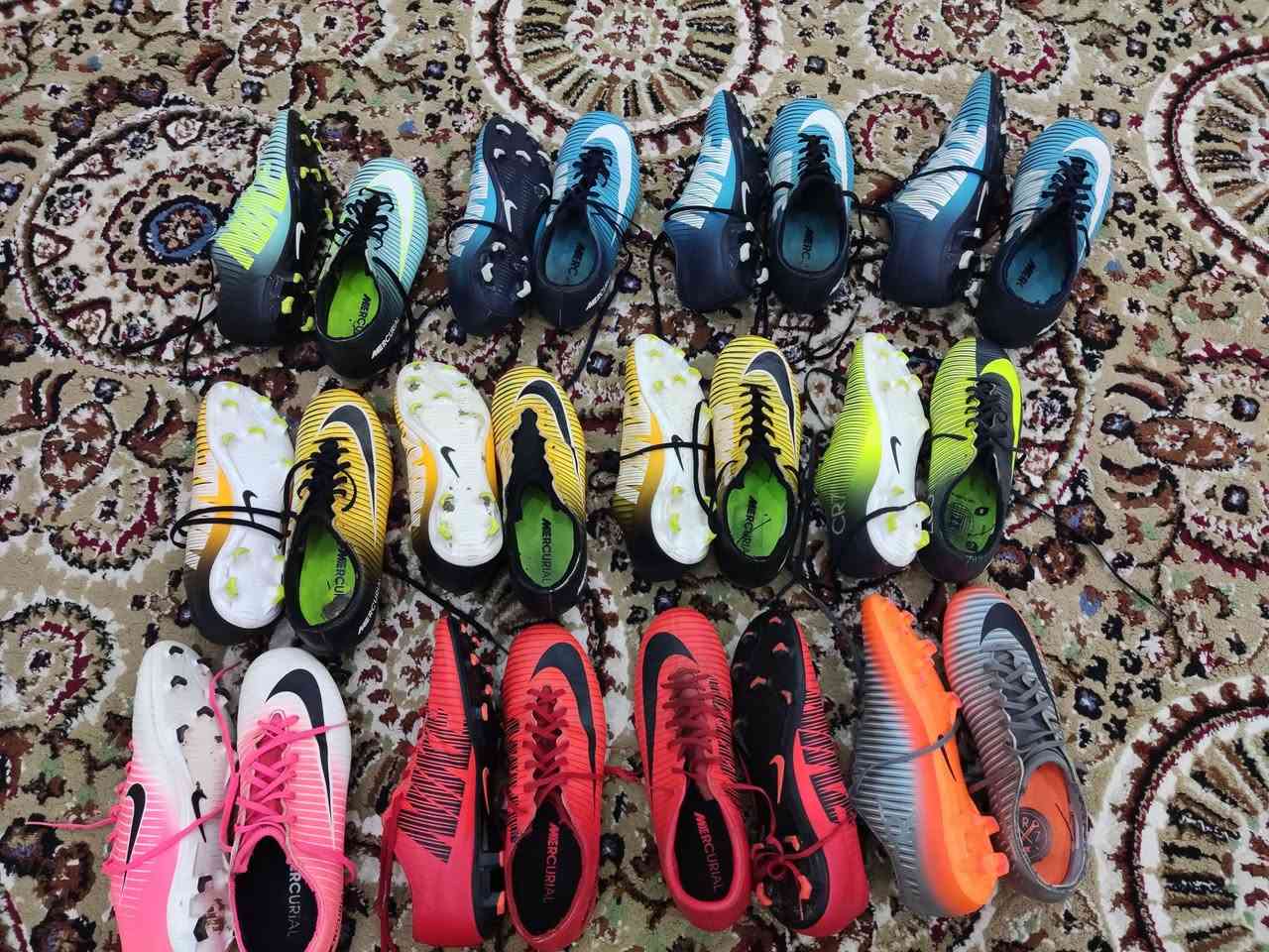 نايك ميركوريال موديل قديم 
قياس 40_41_45
اكثريه قياس 40 عدل 
توصيل موجود 
رقم تلفون أو واتس اب:***********
