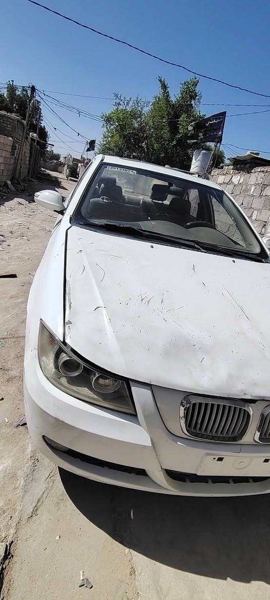 ليفان 620خصوصي ابيض كير عادي مكينه كورلا تبريد شغال رقم انگليزي بسمي ترايك للبصره جاهزه من جمع النواحي السعر 35 رقم الهاتف *********** كربلاء, العراق
