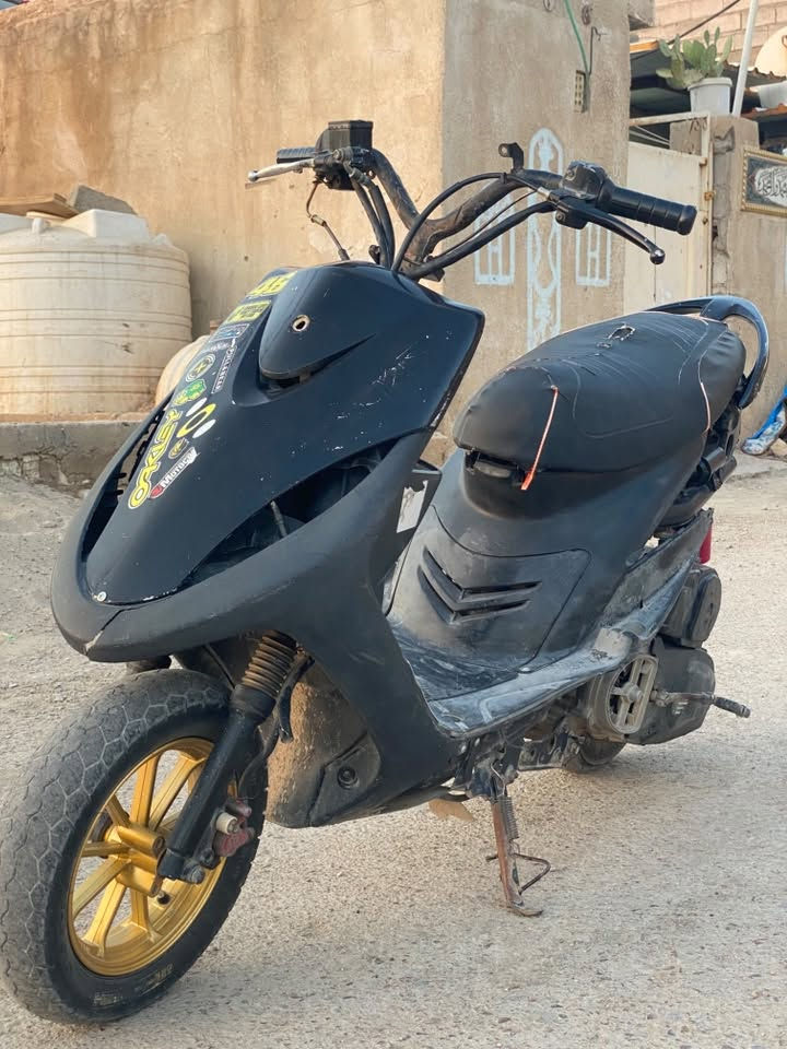 سلام عليكم ماكس عدله
كلج خلفي رياضي 

دبل خلفي رياضي 

ويل كب رياضي ذهبي 

بوشة 55 

تشتغل هندر سلف يرادله شخاطه

تاير زوج جديد ابو النقشة  

سعر 350 الف 

عنواني بغداد بسمايه 

رقمي ***********

متواجد تصال و وتساب
