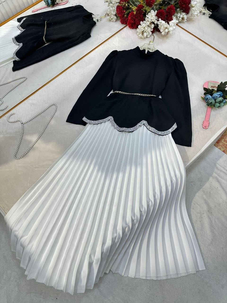 ارقى الموديلات توفرت يمنه وبس ماراح تلكوهن يم غيرنه ✋❤️
             بسم الله توكلنا على الله
       توصيل 5 لكل محافظات العراق 
     القياسات //38 40 42 44 46 48


**إذا كنت صاحب هذا الإعلان وتريد حذفه لأي سبب، رجاءا أرسل رسالة إلى الدعم الفني**