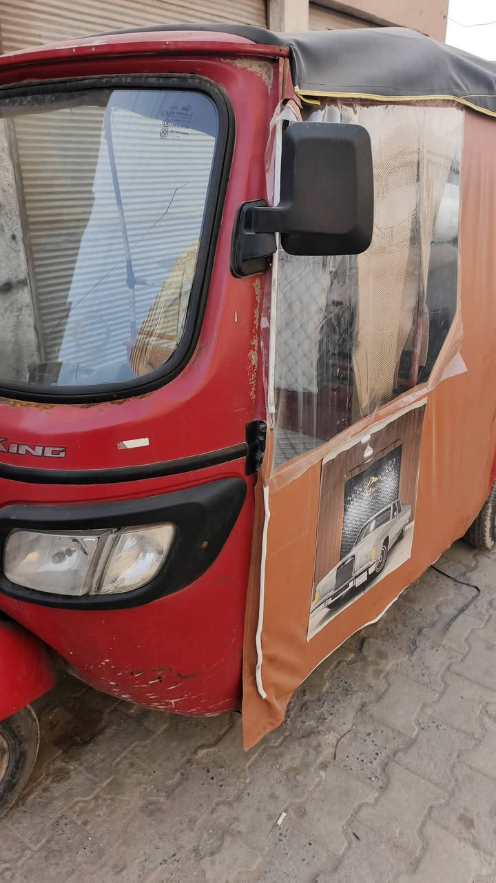 السلام عليكم تي في اس للبيع
تكتك جاهزه مابيها نقص كله جديد 
تكتك أوراقها استنساخ اكفلك سرقه وعشاير
مكاني ناصريه مركز السعر 1600  وبيها مجال
***********
