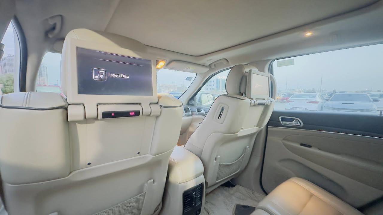 السلام عليكم اخوان
للبيع جيب كراند شيروكي (خليجي)

(اوفر لاند) (2018) وكالة ليث العبيدي 

 

ماشية  63ml  مكفولة كفالة عامه عده مكان بارد الباب الخلف السائق مكان بسيط  و تكحيل بسيط الجاملغ الأمامي و تكحيل في باب السائق بسيط جداً الباقي كفاله عامه

 

فول مواصفات ١/١  معروفة مواصفات الأوفر لاند 

3 شاشات

رادارت جانبيه 

نظام التوفف الذاتي 

نظام اطفاء المحرك وتشغيله اوتو 

حجم المحرك 3600

فور ويل 4/4 ماوس  

دبل سلايت بانوراما 

تشغيل عن بعد 

شاشه جبيره 

شفتات ستيرن 

جنطه كهربائي شفط 

دبل كزوز خلفي 

حساسات اماميه + خلفية 

سستم صوت 12 سماعة 

دمامي خلفي بالصندوق

اوتو بارك مساعد اصطفاف

قطعتين تبريد ثلج 

كشن خزن ميموري 3 وضعيات

كشنات علامه اوفرلاند 

 مقاعد جلد اصليه بيجي  

 كهرباء (تدفئة+تبريد) 

 كشن خلفية تدفئه

تدفئه بلاستيرن 

سيدي بلجكمجه  

مري  شفط 

مري قلاب ويه ال R 

يدات ستيل اصل 

الداخل صاج ملكي   

 نظام_خرائط(نظام ملاحة)_Navigatio

 كامرة خلفية دوارة اصلية

 استيرن كهرباء +  تدفئة

 فول تحكم استيرن (جهتين امامي + جهتين خلفي) 

 ناقل حركة ٨ نمر

 نظام سبورت s

 نظام اقتصادي

 مري _جانبي_تدفئة 

مرايا_جانبية_حساسة_للضباب_تعمل_

تلقائياً + اشارة بالمري 

 لايت عدسة زينون يصعد وينزل ويه الستيرن

كشافات زنون 

زراكات لايت  

برده  بلصندوق شركه  

  

كتلوكات الشركه وياها  

السياره جديده بمعنئ الكلمه ولا كلوب مشتغل بلدشبول 

رقم بغداد الجديد الدولي تحويل مباشر 

السياره باسمي جاهزه ما ناقصها شيء 

    

السعر 266  وبيه مجال للطيبين 

مكان السياره بغداد جسر ديالى 

للاستفسار / ***********
