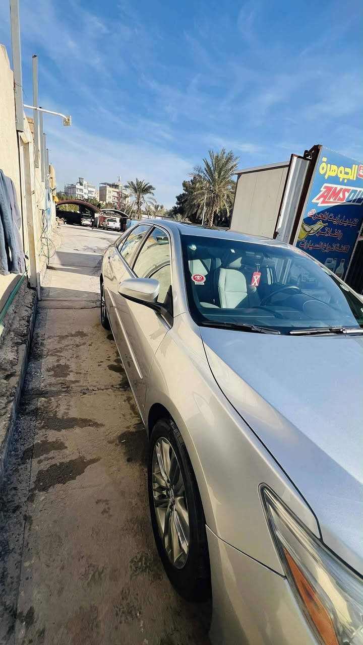 كامري ١٧ خليجي رقم  أربيل مميز
ماشيه ١٢٠ ميل 
فول مواصفات se
بصمة
فتحة
شاشة جبيره 
كامره 
كشنات جلد ومخمل 
لون سلفر 
.....والخ 
مكاني كربلاء (***********) 
بيع او مراوس بأقل
