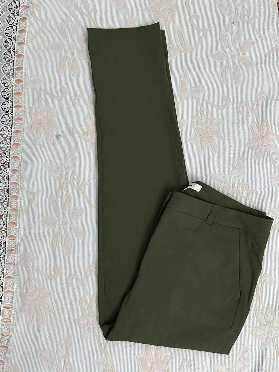 بناطيل بناتيه السعر القطعه الف دينار  فقط تصفيه مولات  وكو بيهم بليبل يلبس من عمر ١٢الى ١٤ سنه  عندي كميه ٩٠ قطعه اريد ابيعهم شلعه وحده


**إذا كنت صاحب هذا الإعلان وتريد حذفه لأي سبب، رجاءا أرسل رسالة إلى الدعم الفني**