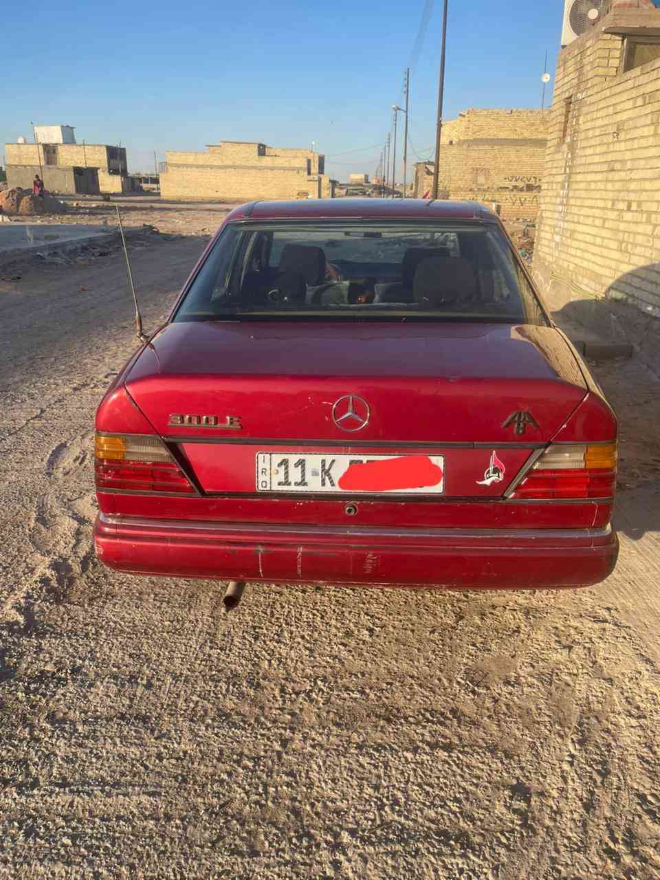 مارسدس دب ٨٩  مكينه فيفتي جاهزه رقم بغداد بسمي مكاني بغداد شعب حي الكوفه *********** السعر ٥٠ وبيه مجال
