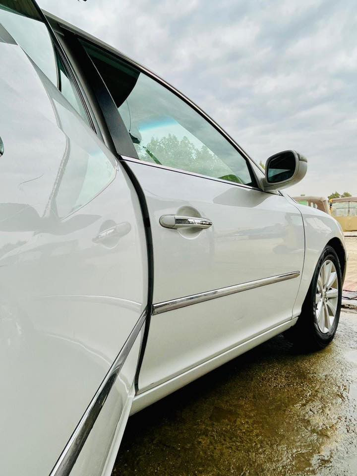 السلام عليكم
هونداي ازيره شركه الكاصد 
2009   مكينه 3300 
بيه قطعتين 
السعر 105 و بيها مجال 
للستفسار ***********
