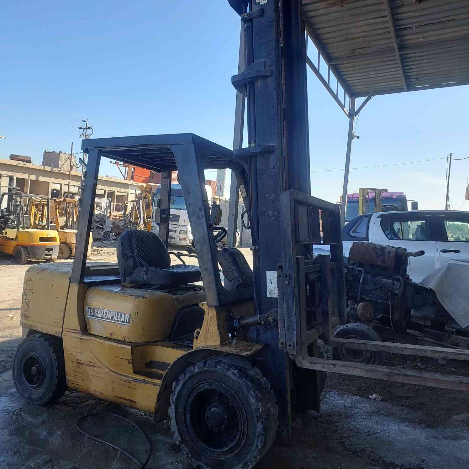 رافعة البيع كتر 3 طن ونص  3 حركات محرك بلادي، موديل 2003 ***********
