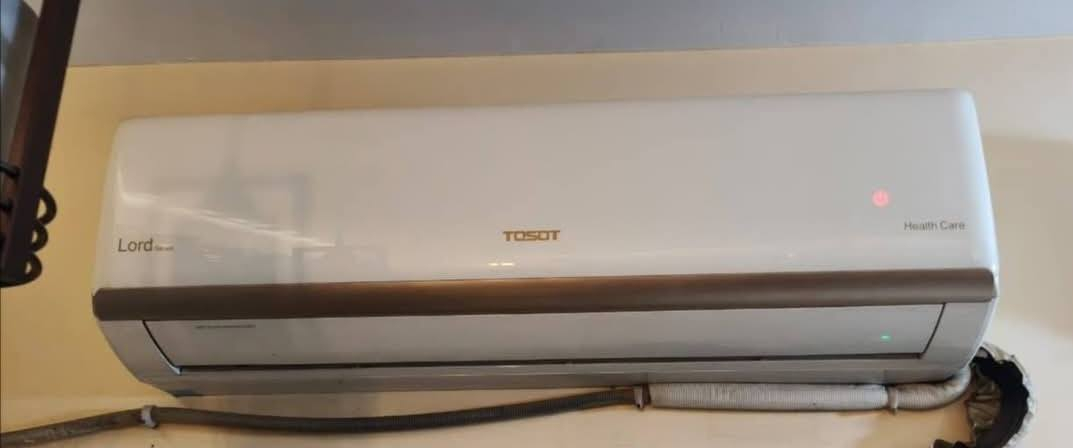 سبلت للبيع 2 طن شغال تدفؤه تبريد  استعمال قليل ما داخل صيانه السبت ما منصوب السعر 325 بي مجال قليل
التواصل عل واتساب *********** المكان  بغداد الكماليه
