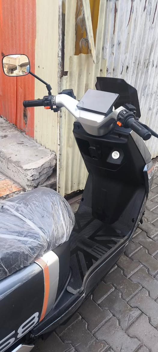 السلام عليكم
دراجة شحن دراجه نظيفه كلش وجديده ماصار شهر ونص من ماخذيها بيها بعض الشخوط بالكفرات الجوه شاحنتها موجوده ماشيه 4000km

دراجه نظيفه كلش الجديده مالتها بمليون و100 

بطارياتها بعدهن جديده ومامفتوح كلشي بيها 

الدراجه سعرها 700 
للتواصل ***********
مكاني الشرطه الخامسه
